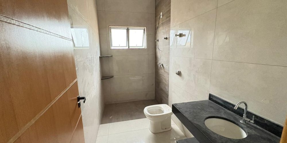 WhatsApp Image 2025-03-04 at 20.00.05